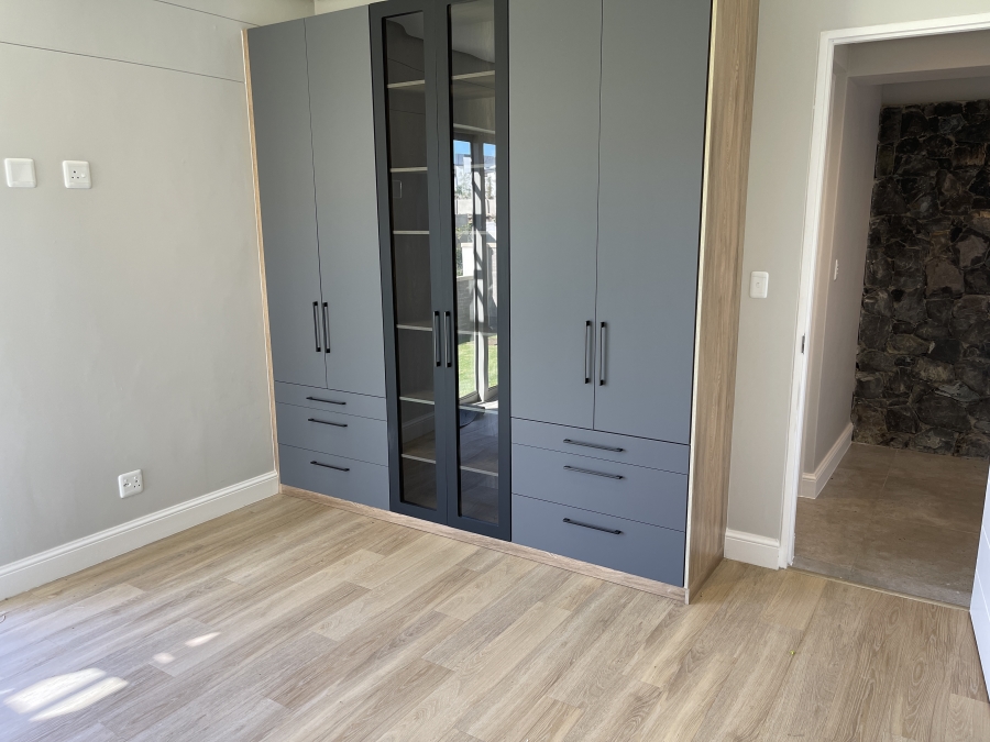 4 Bedroom Property for Sale in Kingswood Golf Estate Western Cape